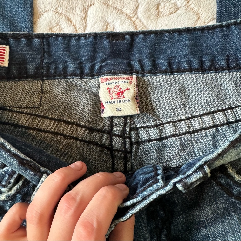 True Religion 2000’s medium wash straight legs men’s jeans size 32 - Picture 8 of 11